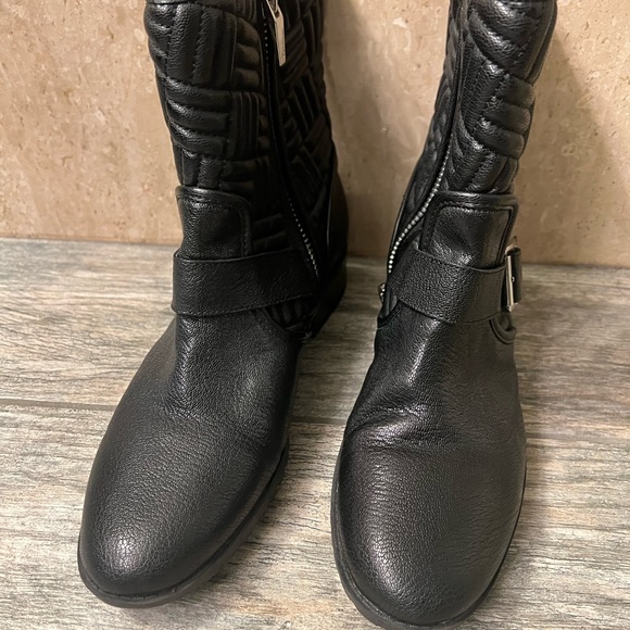 Calvin Klein quilted leather zip up boots - Picture 4 of 7